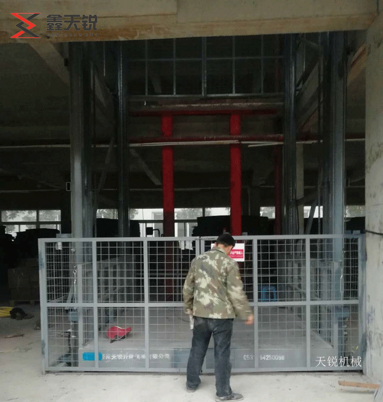 东莞10吨液压货梯交付使用